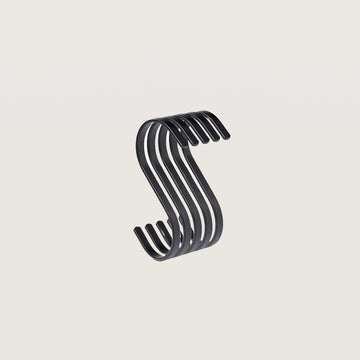 Kleiderhaken schwarz aus Metall von pamo