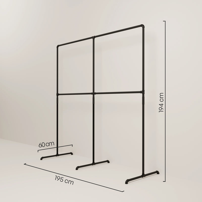 Stabiler Kleiderständer auf Rollen im zeitlosen Design ✓ – pamo. design